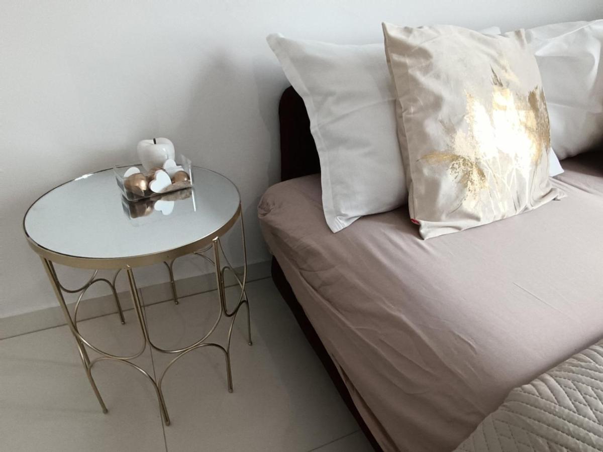 Apartamenty Wiktoryn 6A Warszawa Exteriör bild