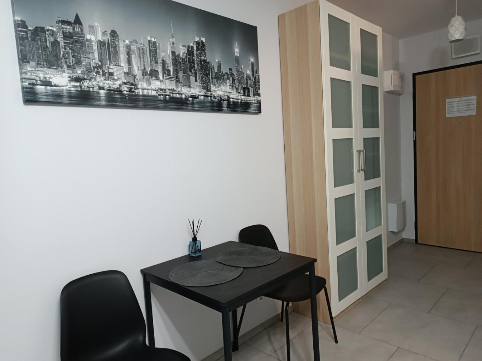 Apartamenty Wiktoryn 6A Warszawa Exteriör bild