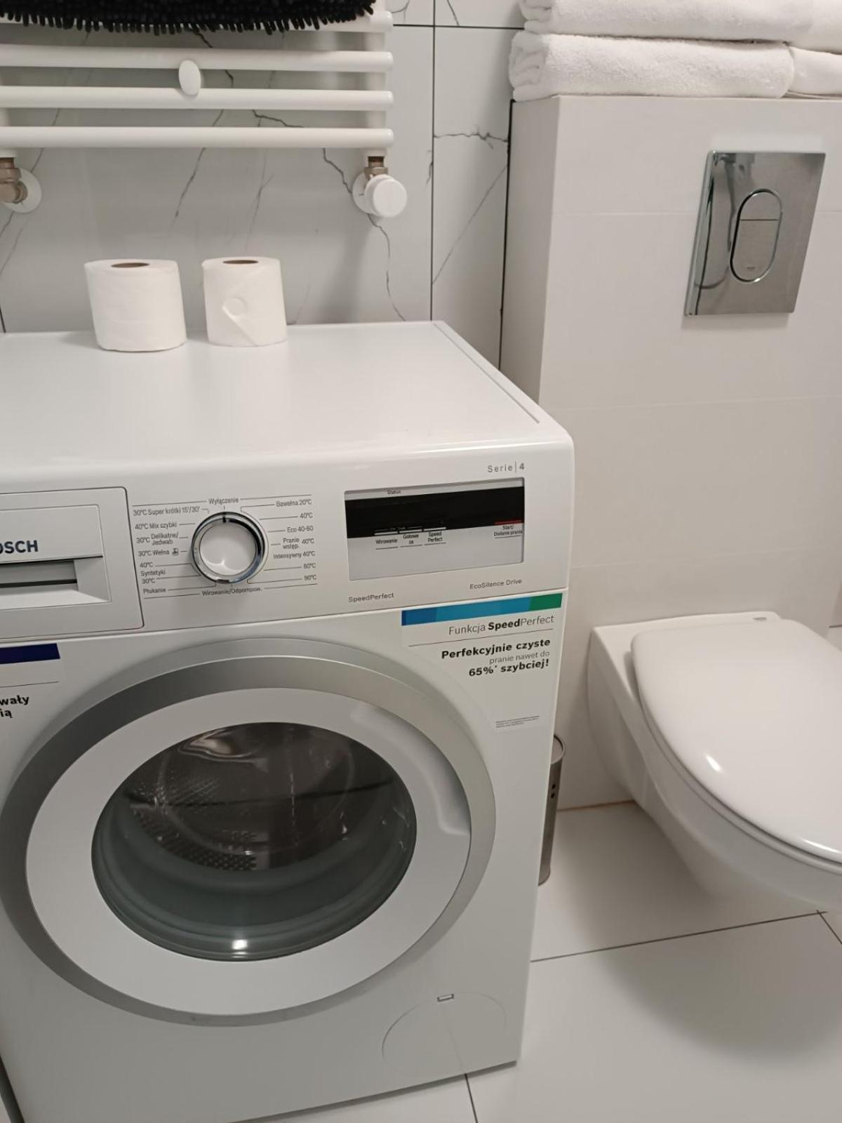 Apartamenty Wiktoryn 6A Warszawa Exteriör bild